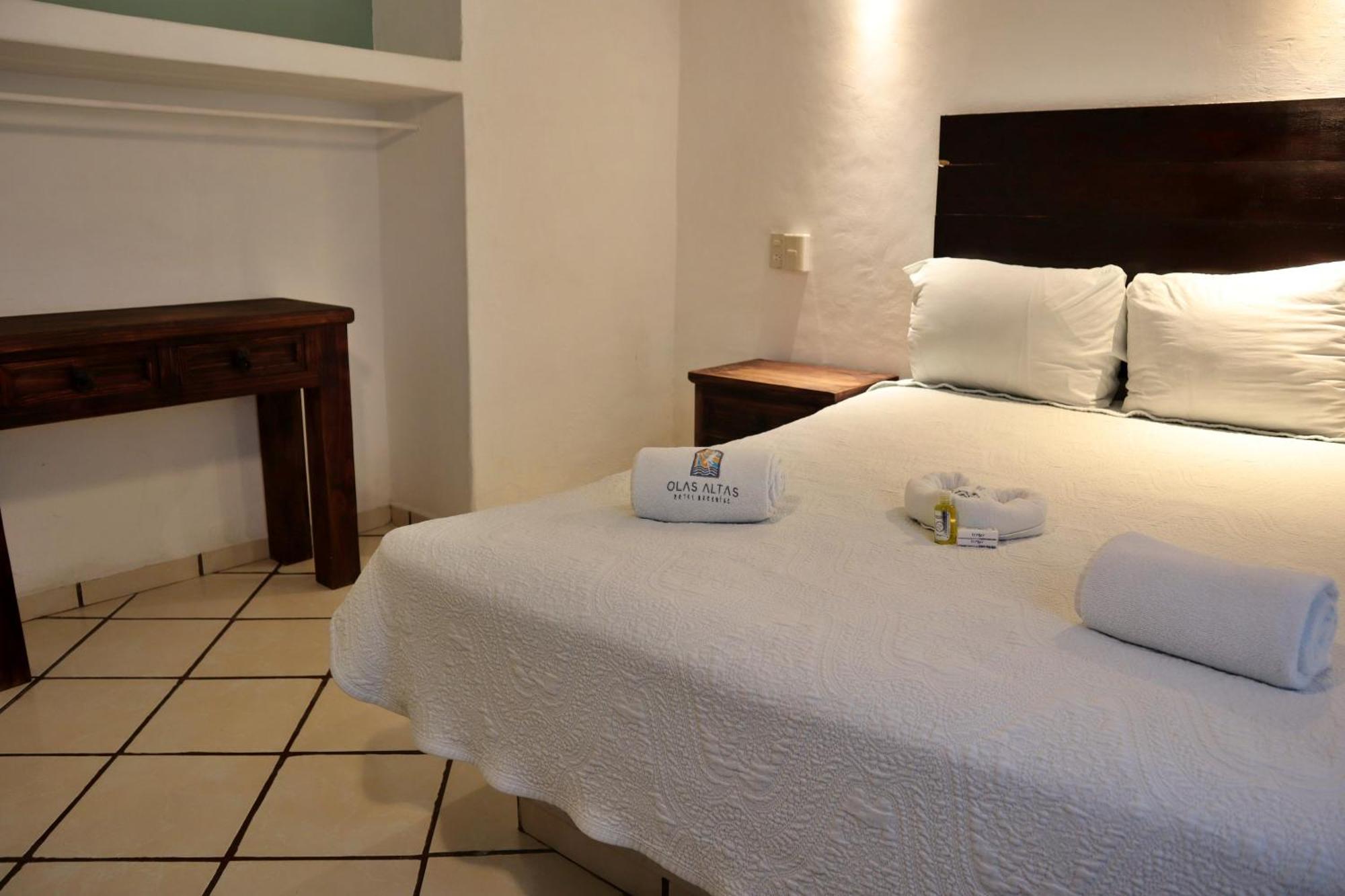 Hotel Olas Altas Бусериас Экстерьер фото